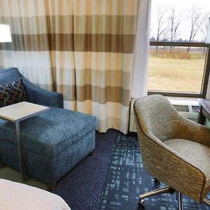 King Room Accessible Tub Mobility Hearing Access or Non-Smoking